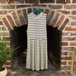 Black and white stripe ribbed dress in Small